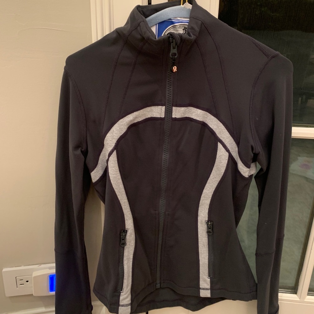 Lululemon Zip Up Jacket - Picture 2 of 4